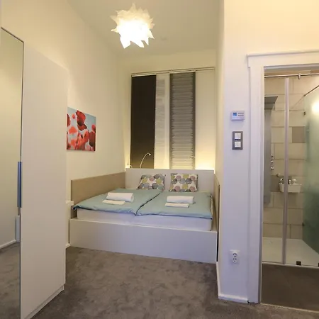 Paulay Central Top Suite Budapest Esterno foto
