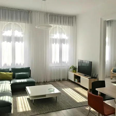 Paulay Central Top Suite Budapest Esterno foto